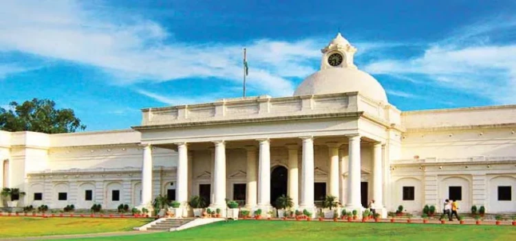 IIT Roorkee Launches Online Executive Course in Business Analytics